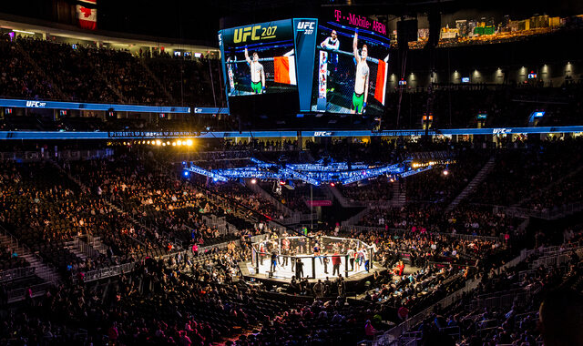 UFC 257 vuelve con publico