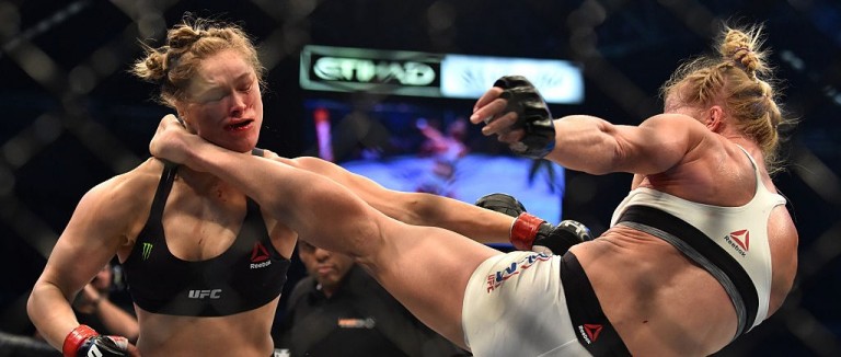 Holly Holm - Ronda Rousey