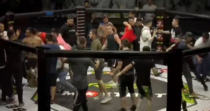VIDEO: Increíble pelea entre esquinas de los luchadores en evento de MMA en Rusia