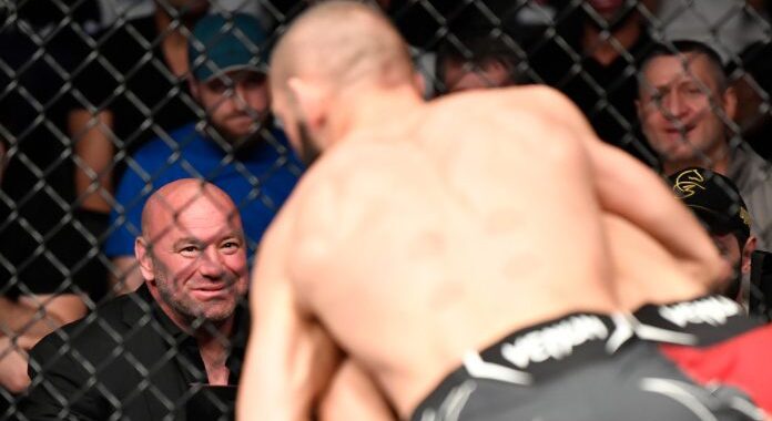 Dana White revela lo que dijo Khamzat Chimaev mientras golpeaba a Jingliang en el UFC 267