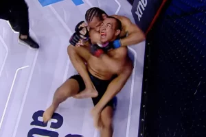 peleador muerde a su rival y es descalificado UFC